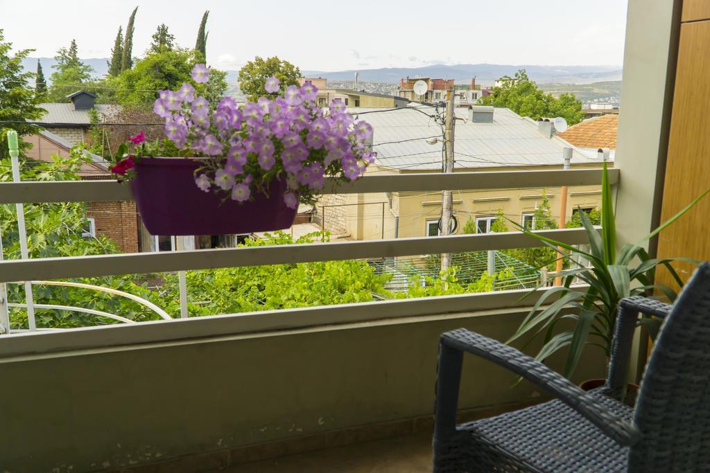 4Bd Appartaments With Cozy Garden Tbilisi Exterior foto