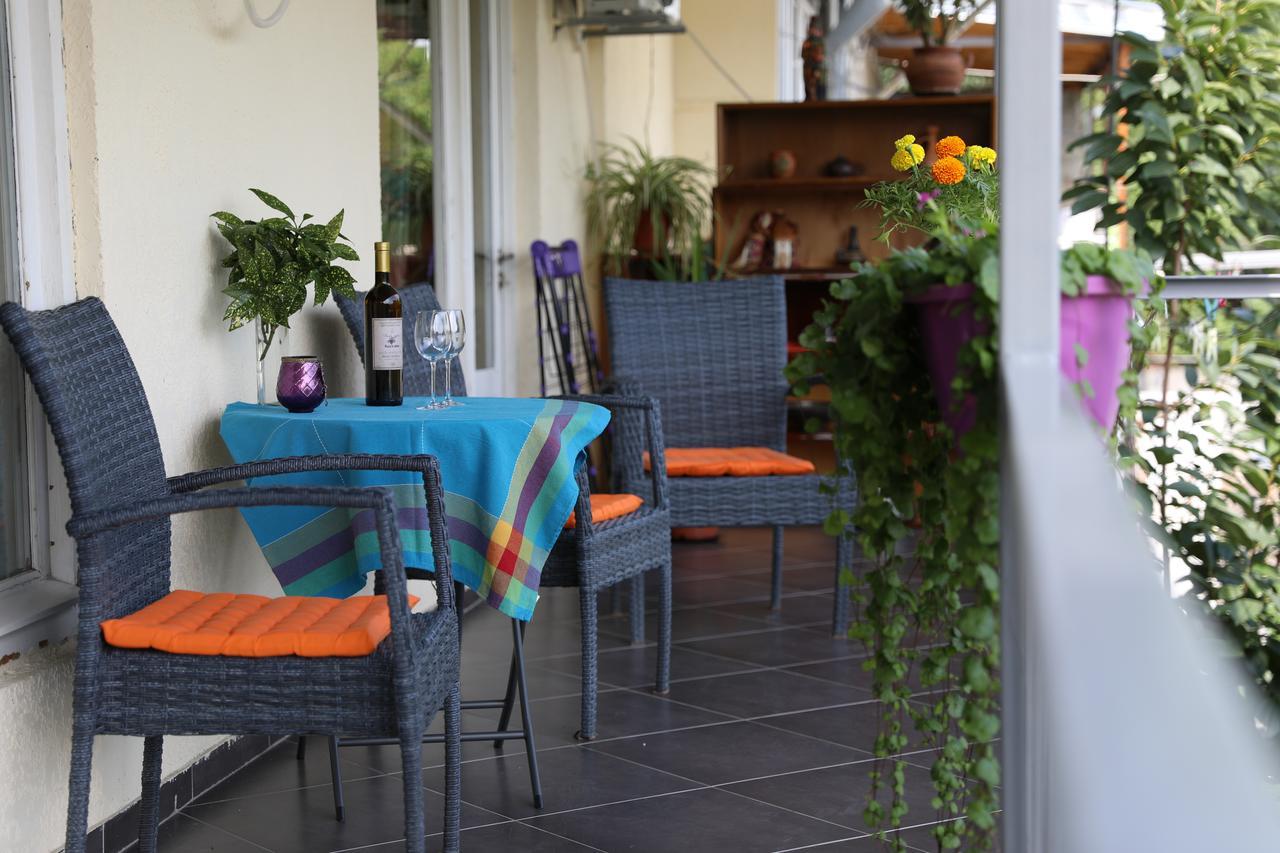 4Bd Appartaments With Cozy Garden Tbilisi Exterior foto